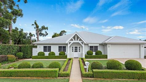 Our exact address is 7 Ricdanic Dr. . Private house sales toowoomba
